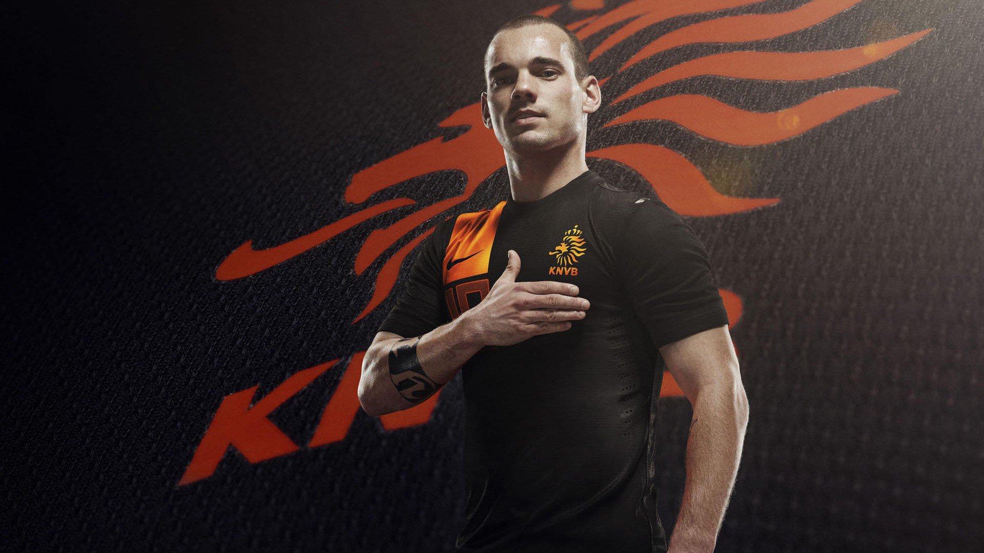 绿茵魔咒再续<a href=